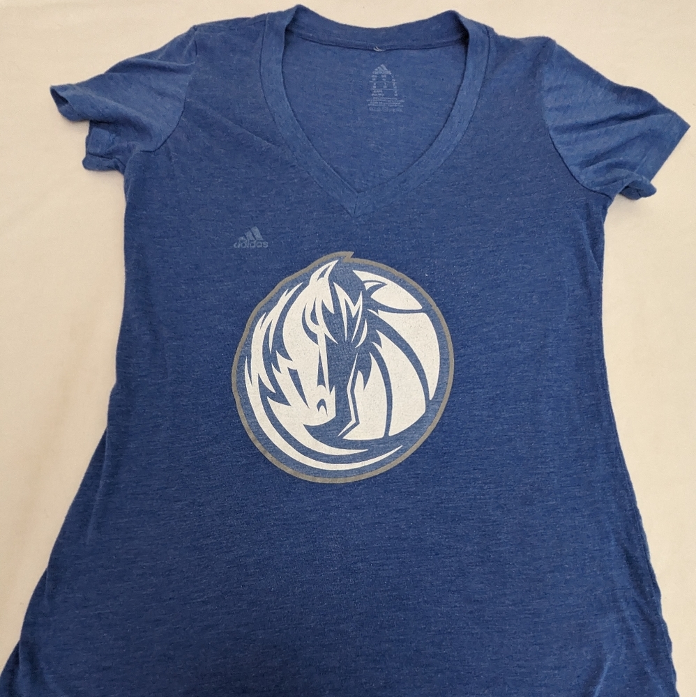 Dallas Mavericks Dirk Nowitzki #41 Blue Cap Sleeve Vneck Tee Medium